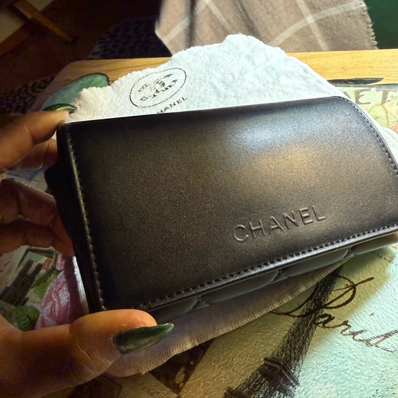 BIG MARK DOWN!!!
Authentic Chanel eyeglasses - Picture 4 of 6